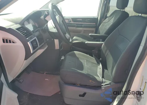 2010 Dodge Grand Caravan Sxt z USA, uszkodzony, nr VIN 2D4RN5D12AR434665